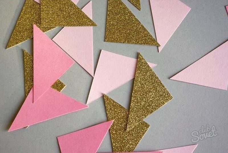 Si les triangles sont fabriqués à partir de papier de couleur, ils seront plus brillants et ce sera plus amusant de travailler